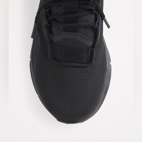 On Cloudnova 2 Trainers - Picture 5 of 16